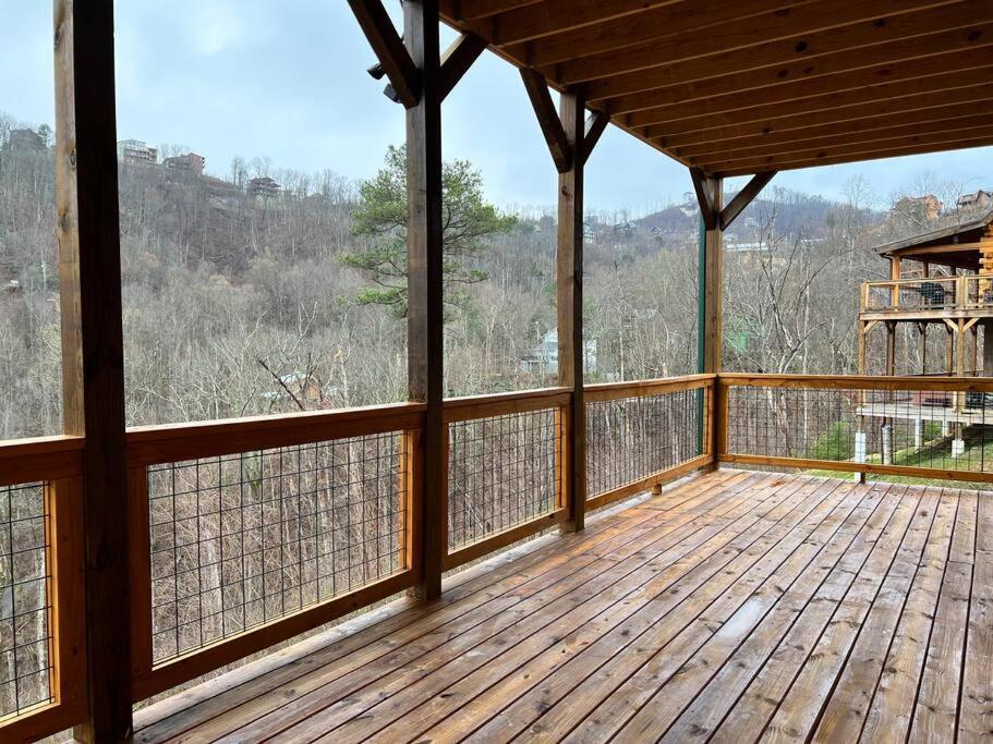 * * 4 Master Bedrooms, Views, Theater, Arcade, Evc Gatlinburg Exterior foto
